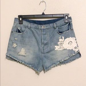 POL Button Fly‎ Lace Distressed Shorts